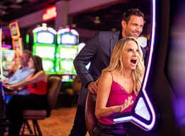 Free Spins Bonus Round Slot Reels Multiplier မြင်ကွင်း